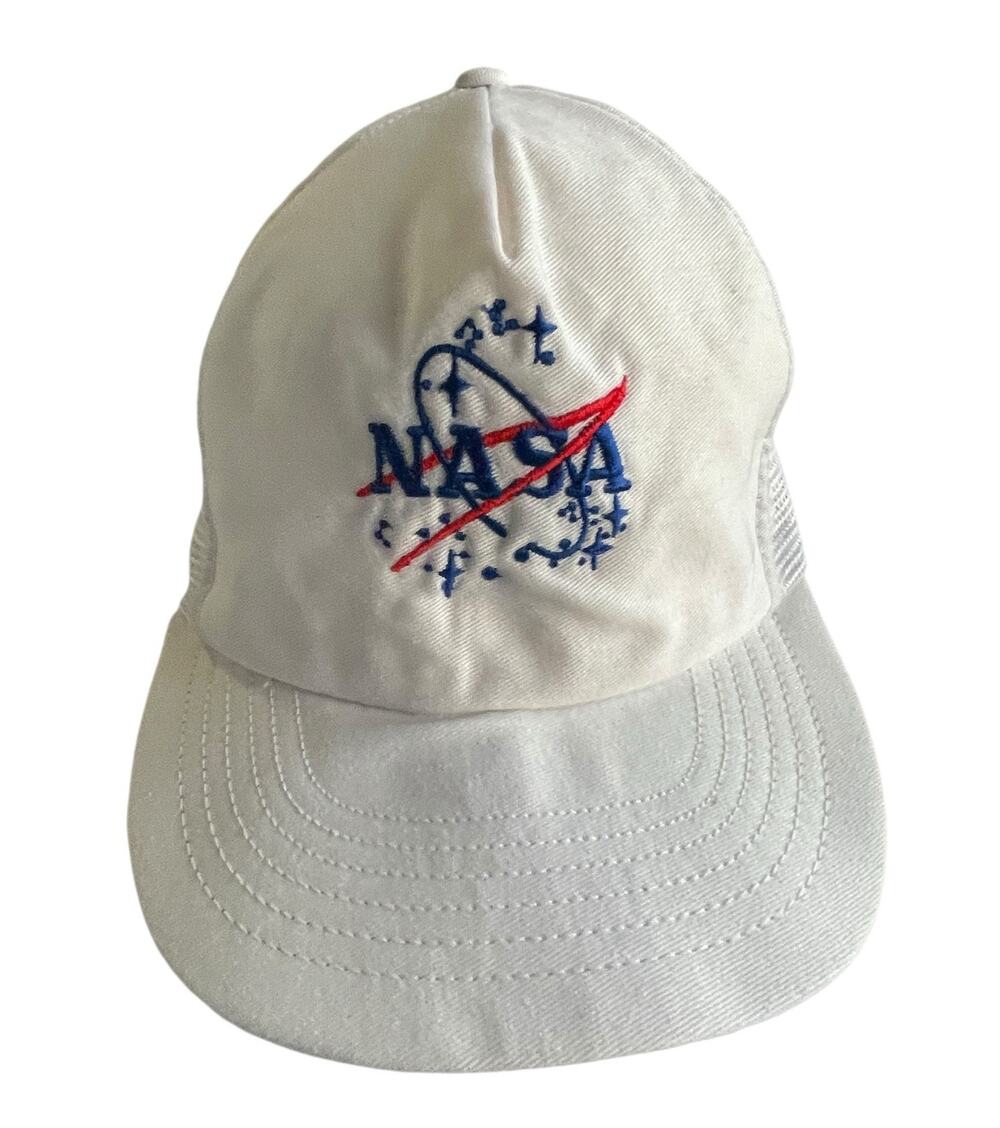 VTG NASA Space Snapback Trucker Mesh Cap Hat White Blue One Size Adjustable USA